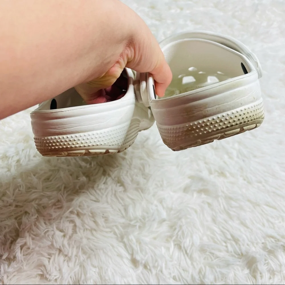 White Classic Crocs. - Picture 5 of 5